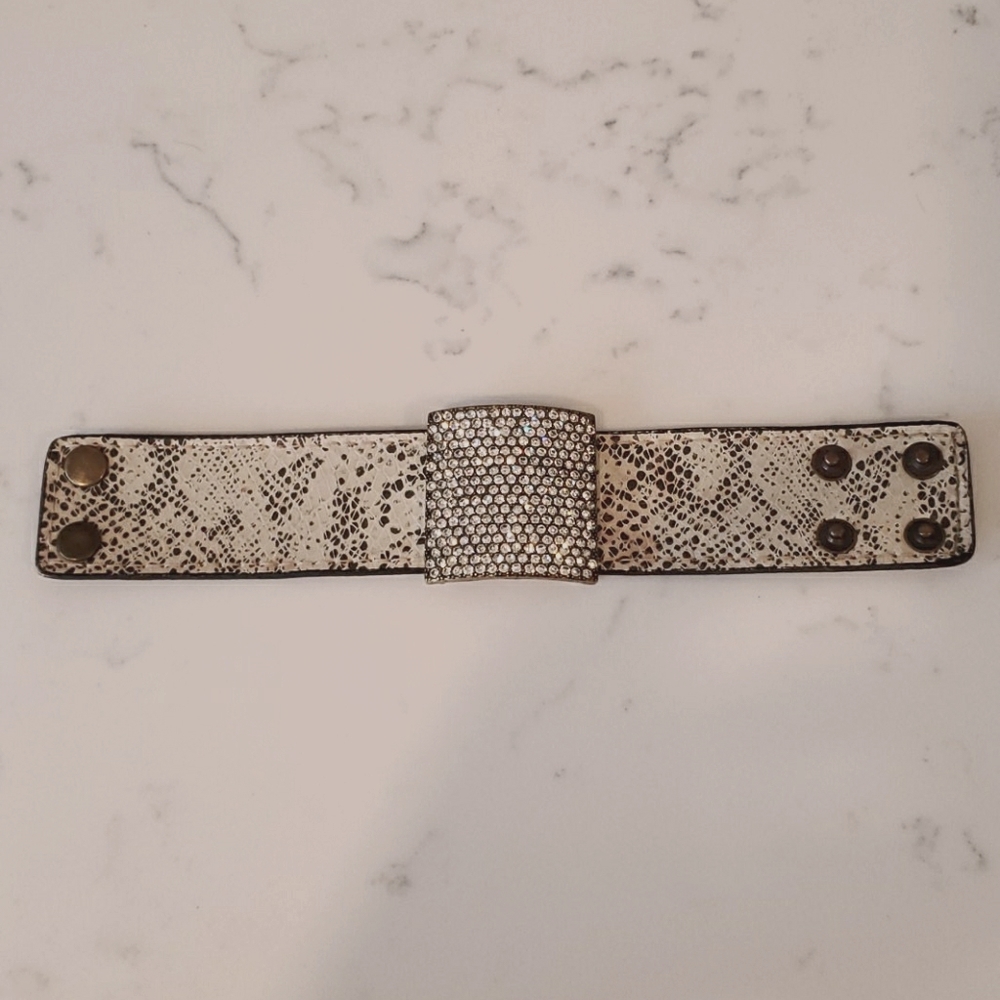 Leather rhinestone bracelet